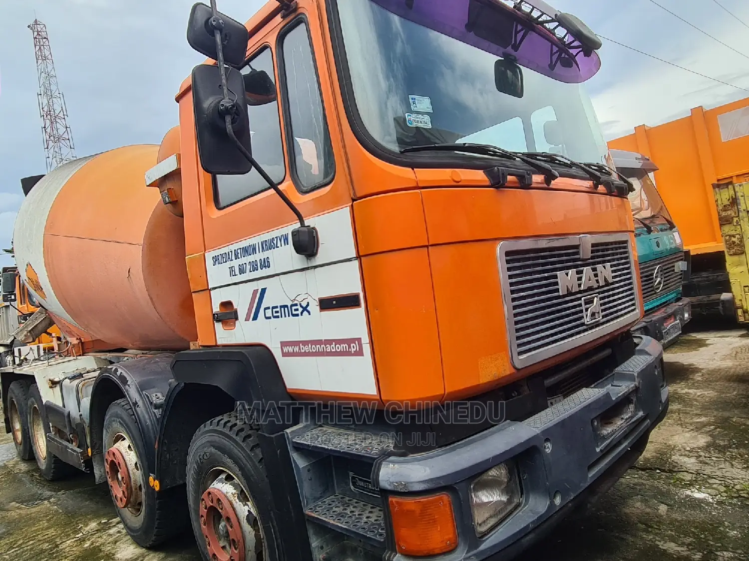 Man Diesel Concrete Mixer 12 Tires 2002 Orange