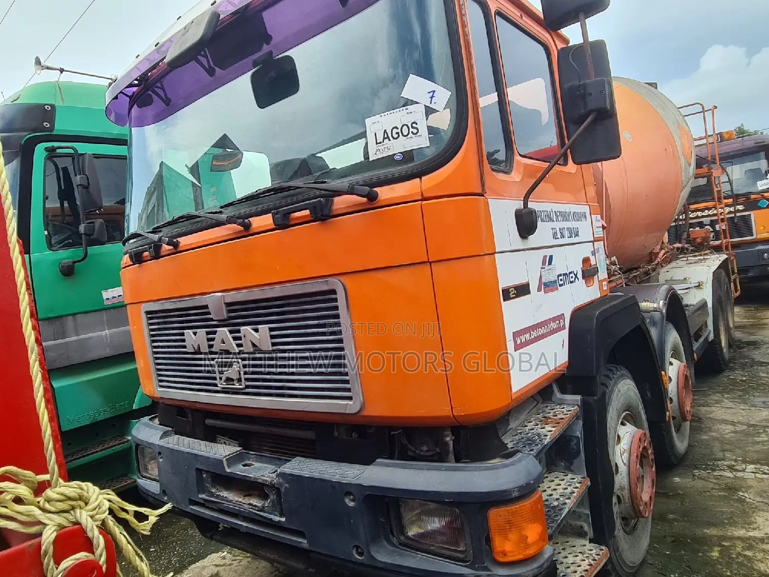 Man Diesel Concrete Mixer 12 Tires 2002 Orange