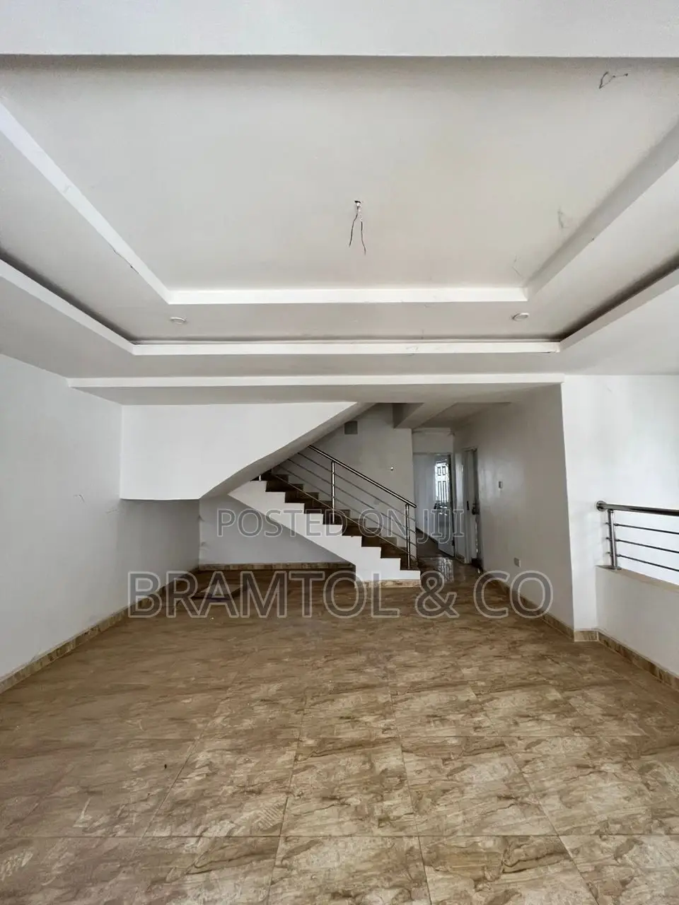 4bdrm Townhouse / Terrace in With Bq, Jabi for rent
