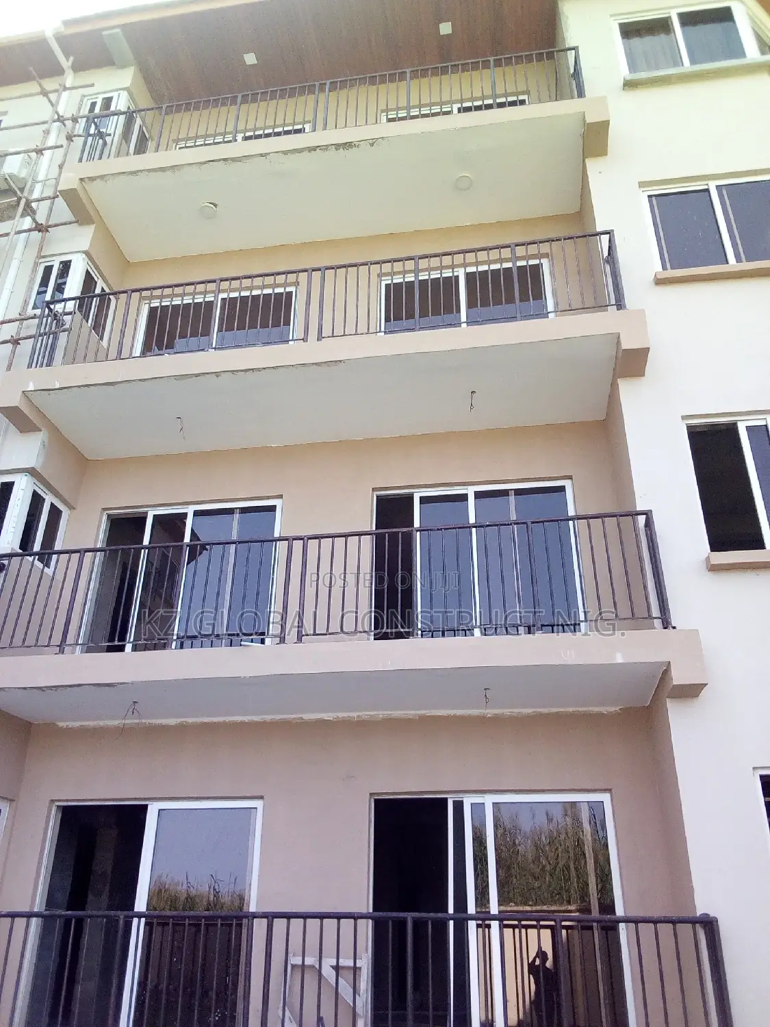 Aluminum Sliding Door