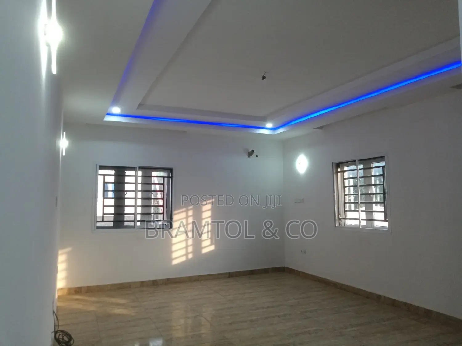 3bdrm Block of Flats in With Bq, Wuye for rent