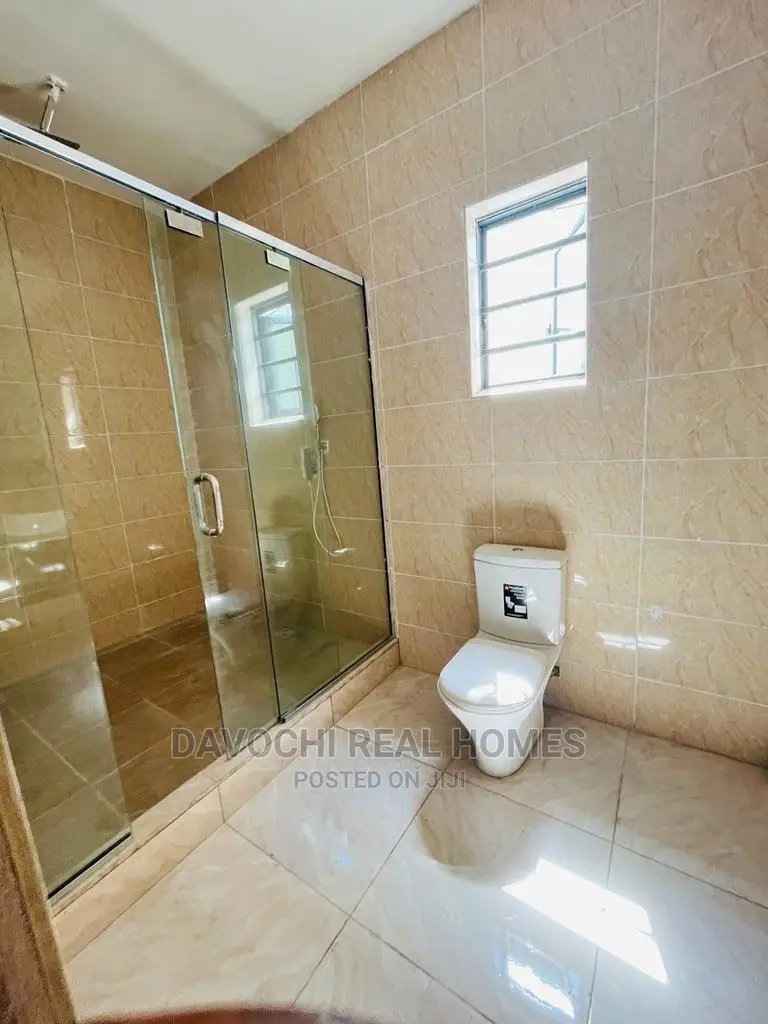 4bdrm Apartment in Lekki for rent