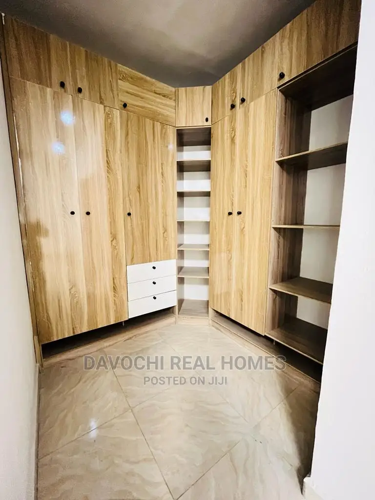 4bdrm Apartment in Lekki for rent