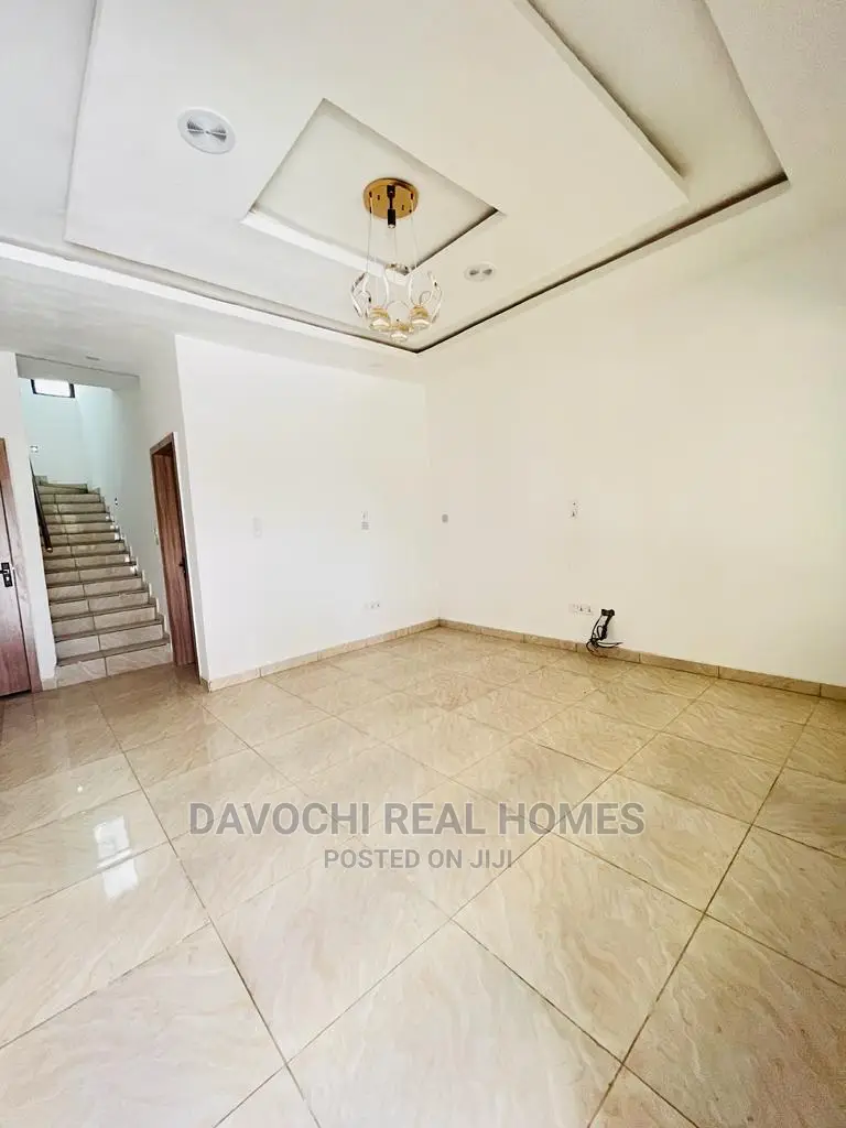 4bdrm Apartment in Lekki for rent