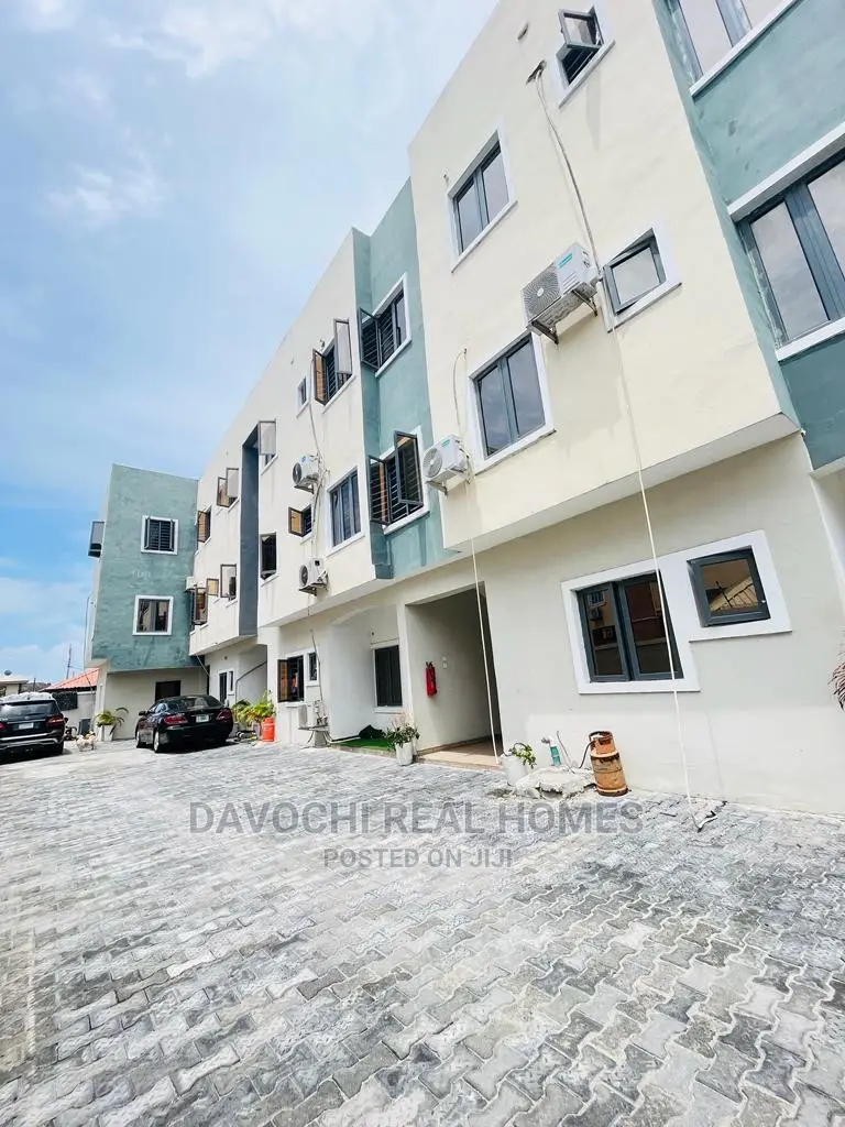 2bdrm Apartment in Lekki Ikate for rent