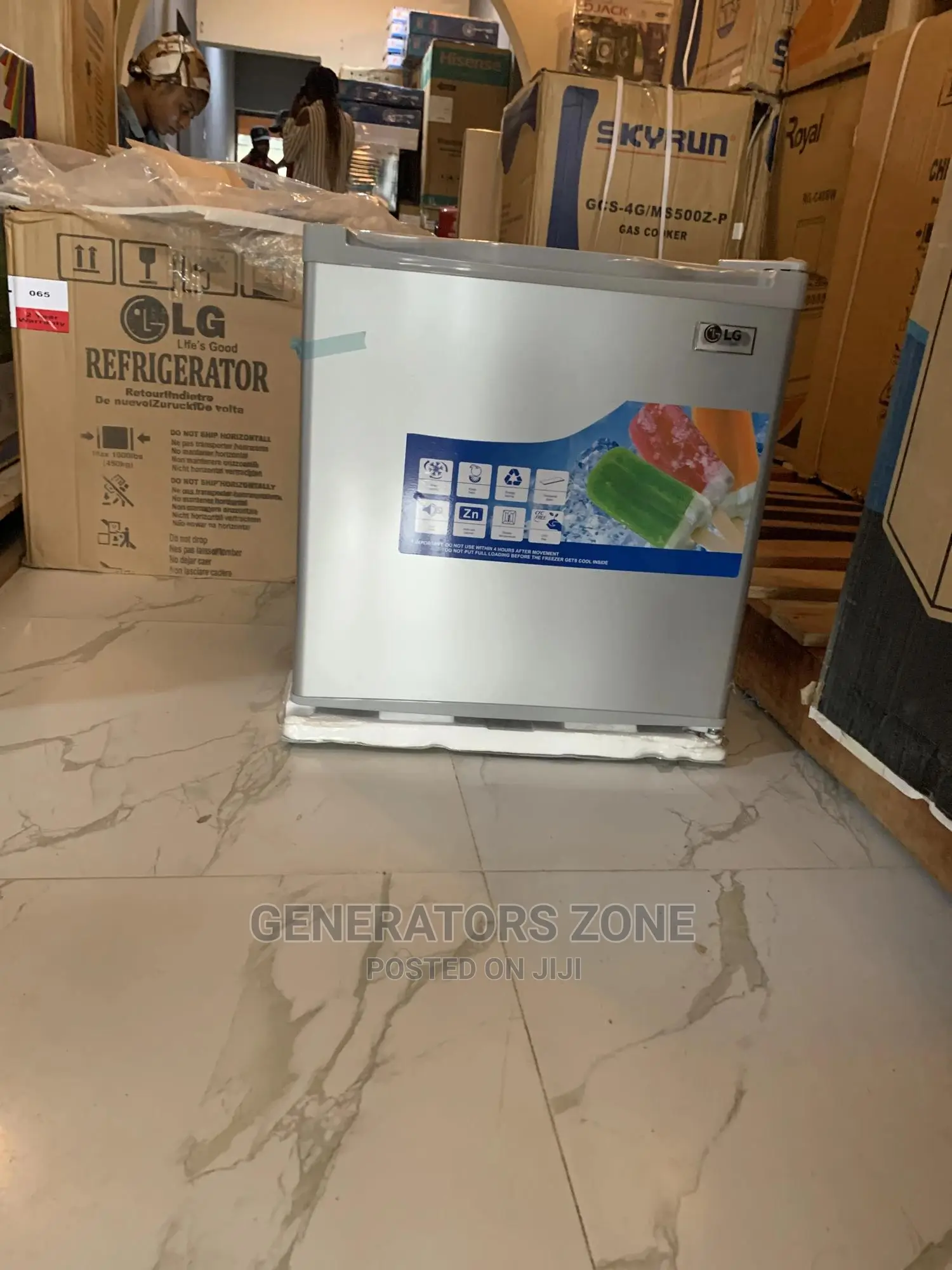 Bedside Refrigerator Gc-05l LG With Top Freezer