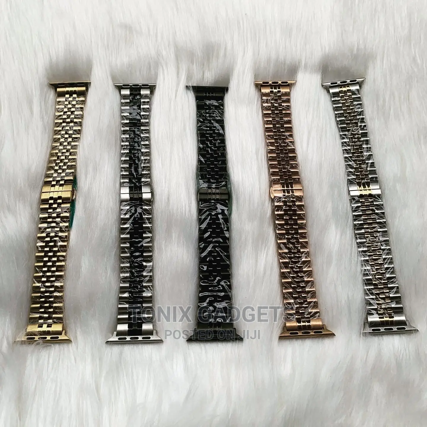 Luxury Chain Straps Available in 42/44/45/49mm