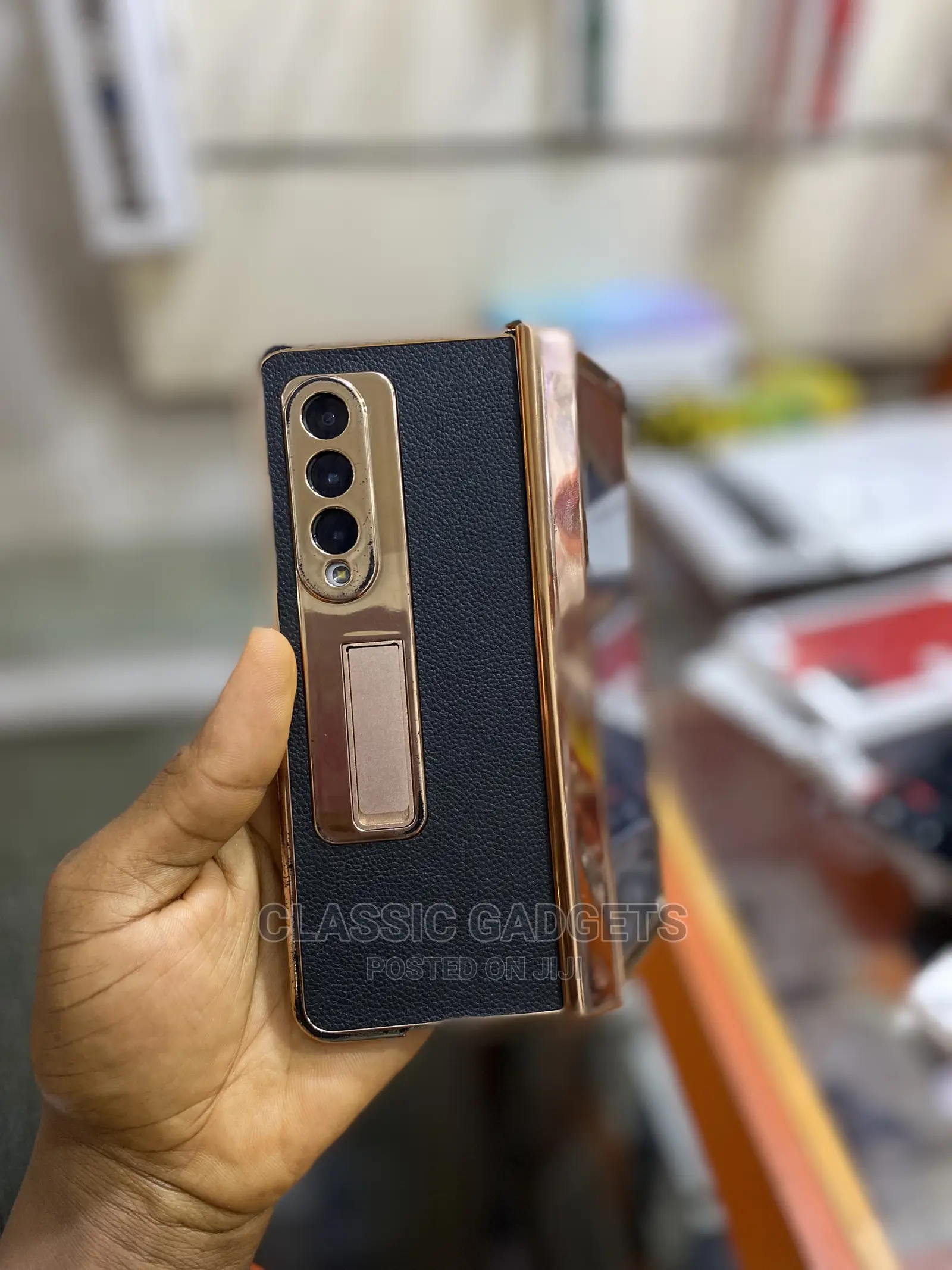 Case With Hinge Protection and S Pen Slot for Galaxy Z Fold4