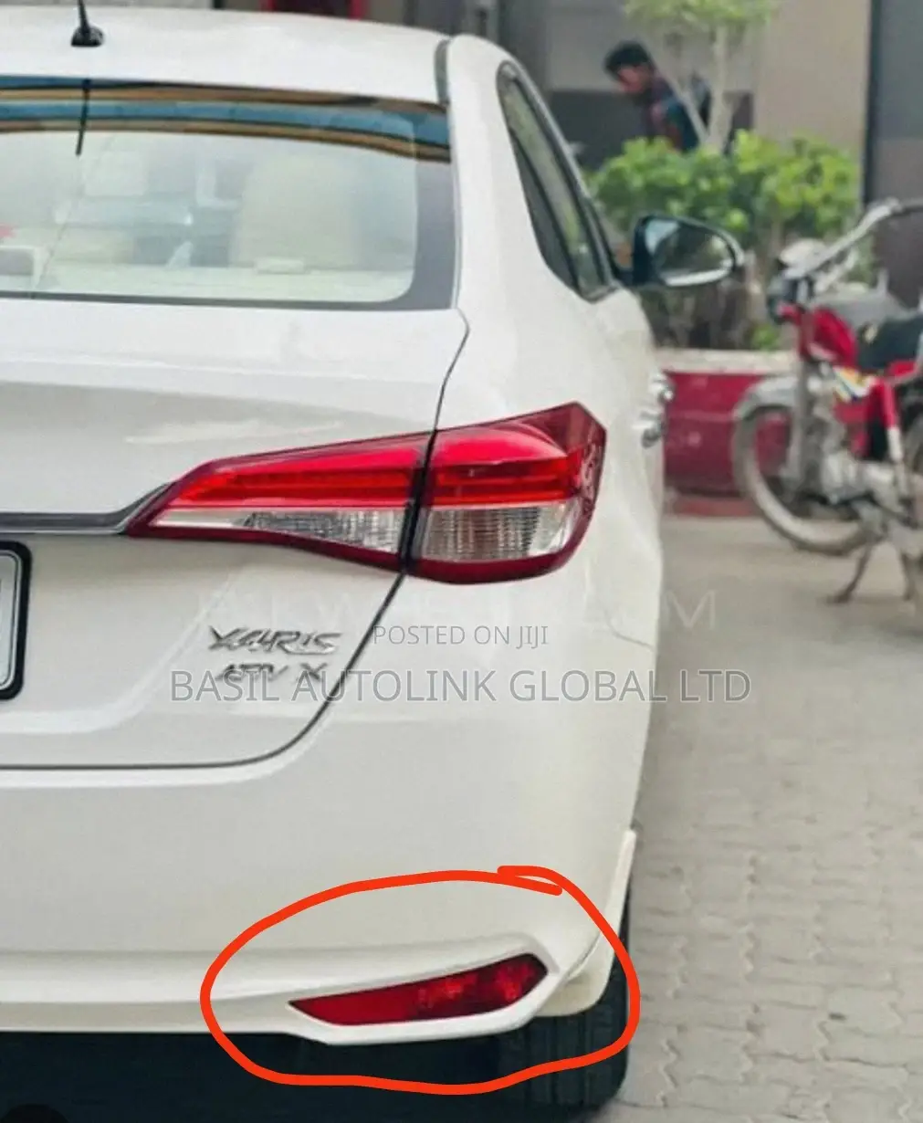 Back Bumper Reflector Light Yaris 2020