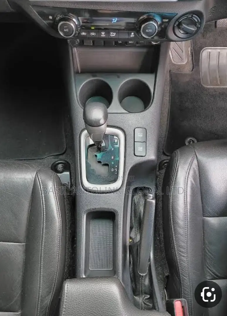 Hilux 012 Console