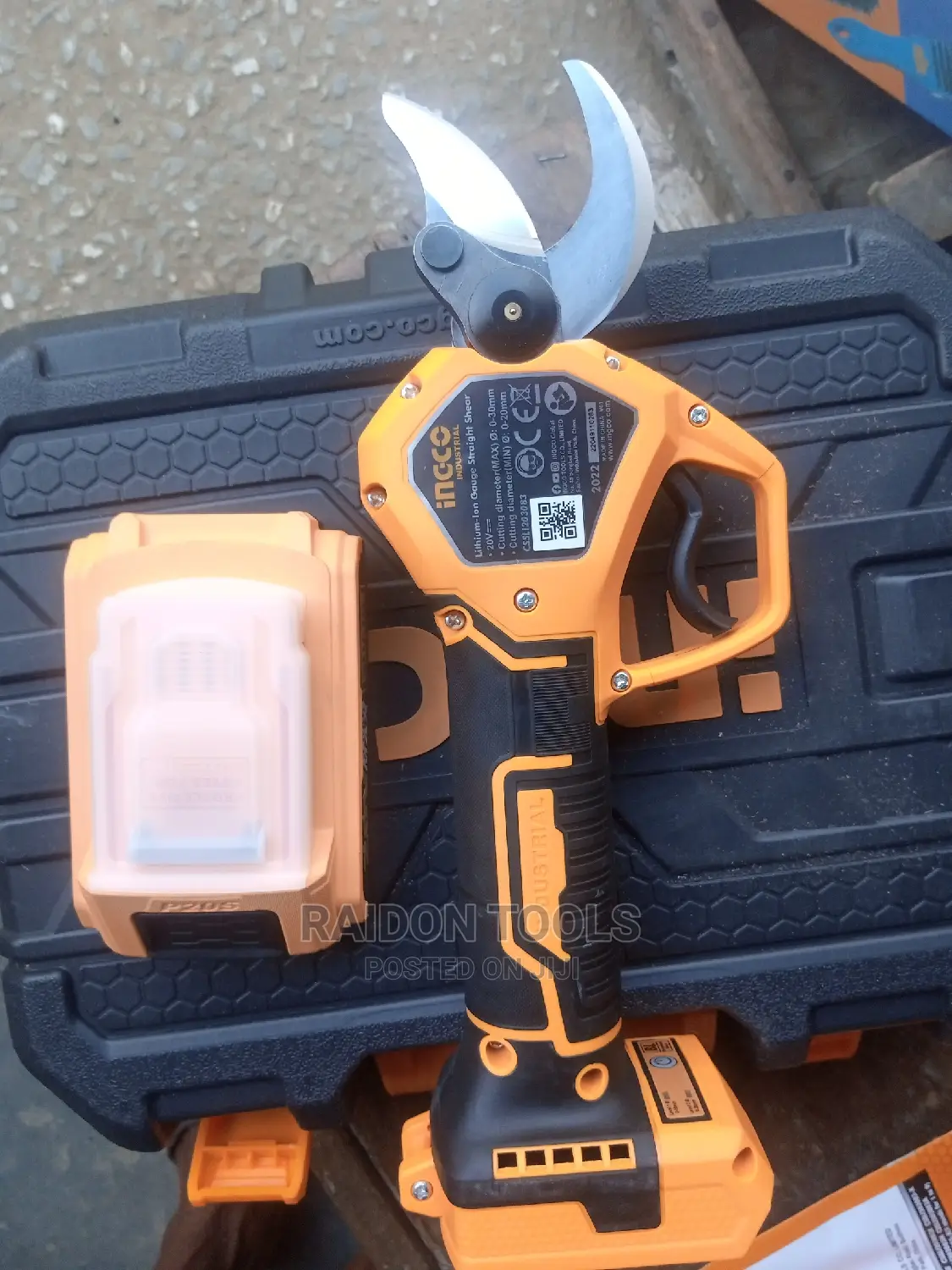 Cordless PVC Pipes Cutter ,20V INGCO