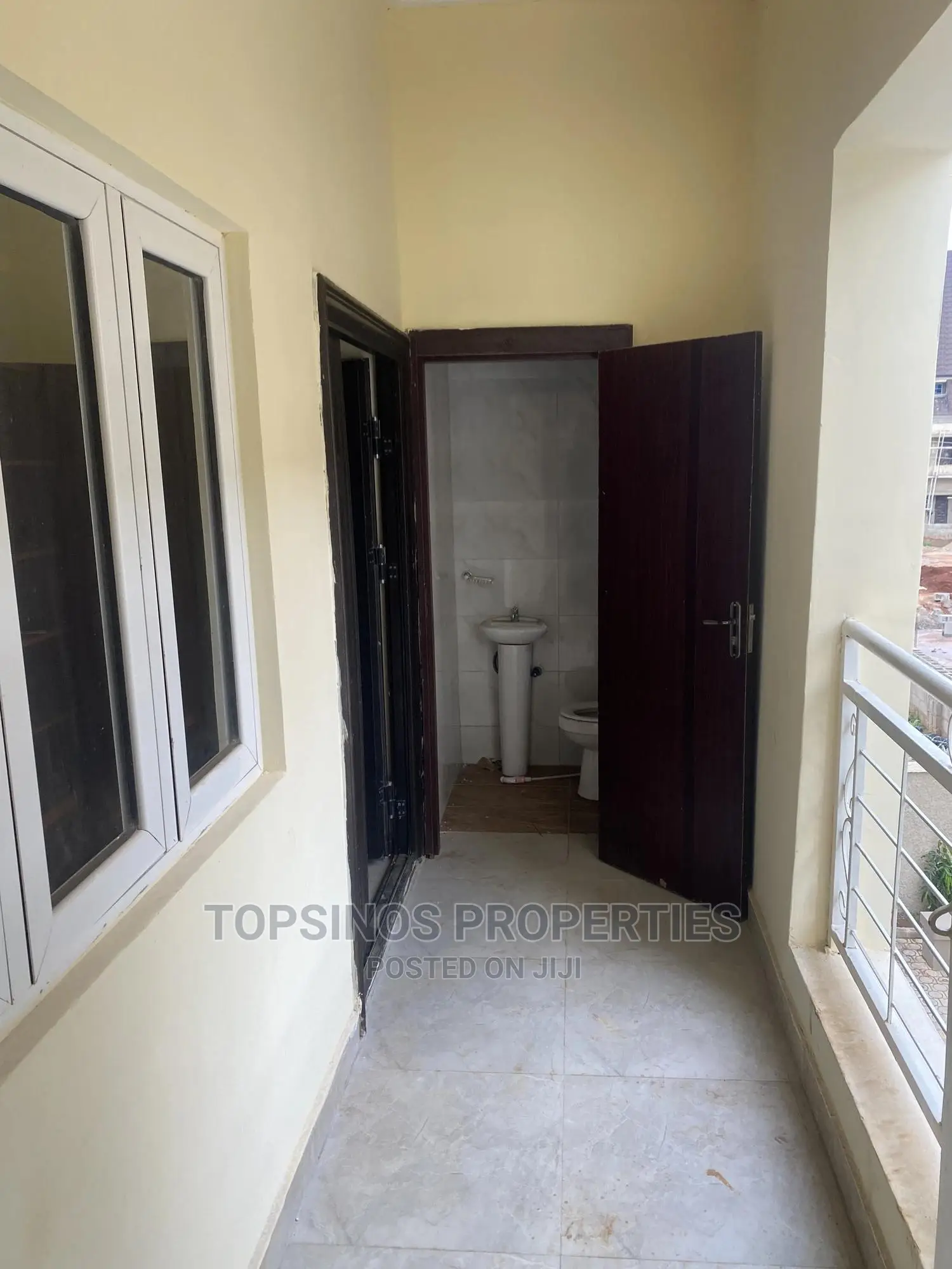 2bdrm Block of Flats in Dawaki for rent