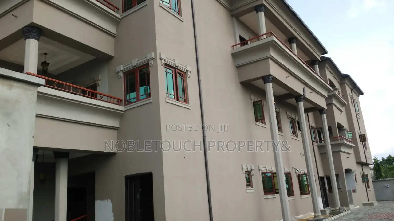3bdrm Apartment in Ajah Lagos for sale