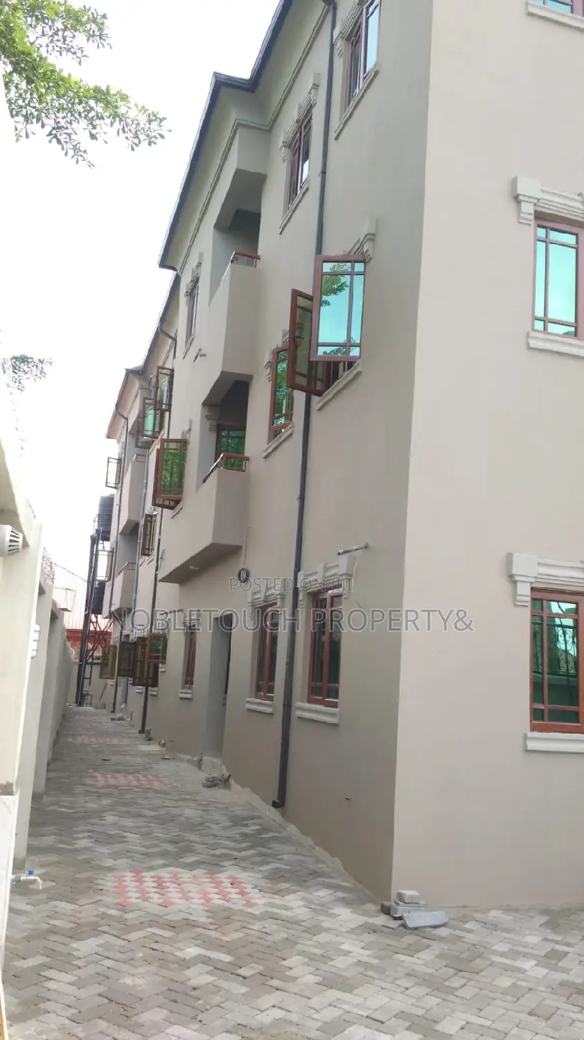 3bdrm Apartment in Ajah Lagos for sale