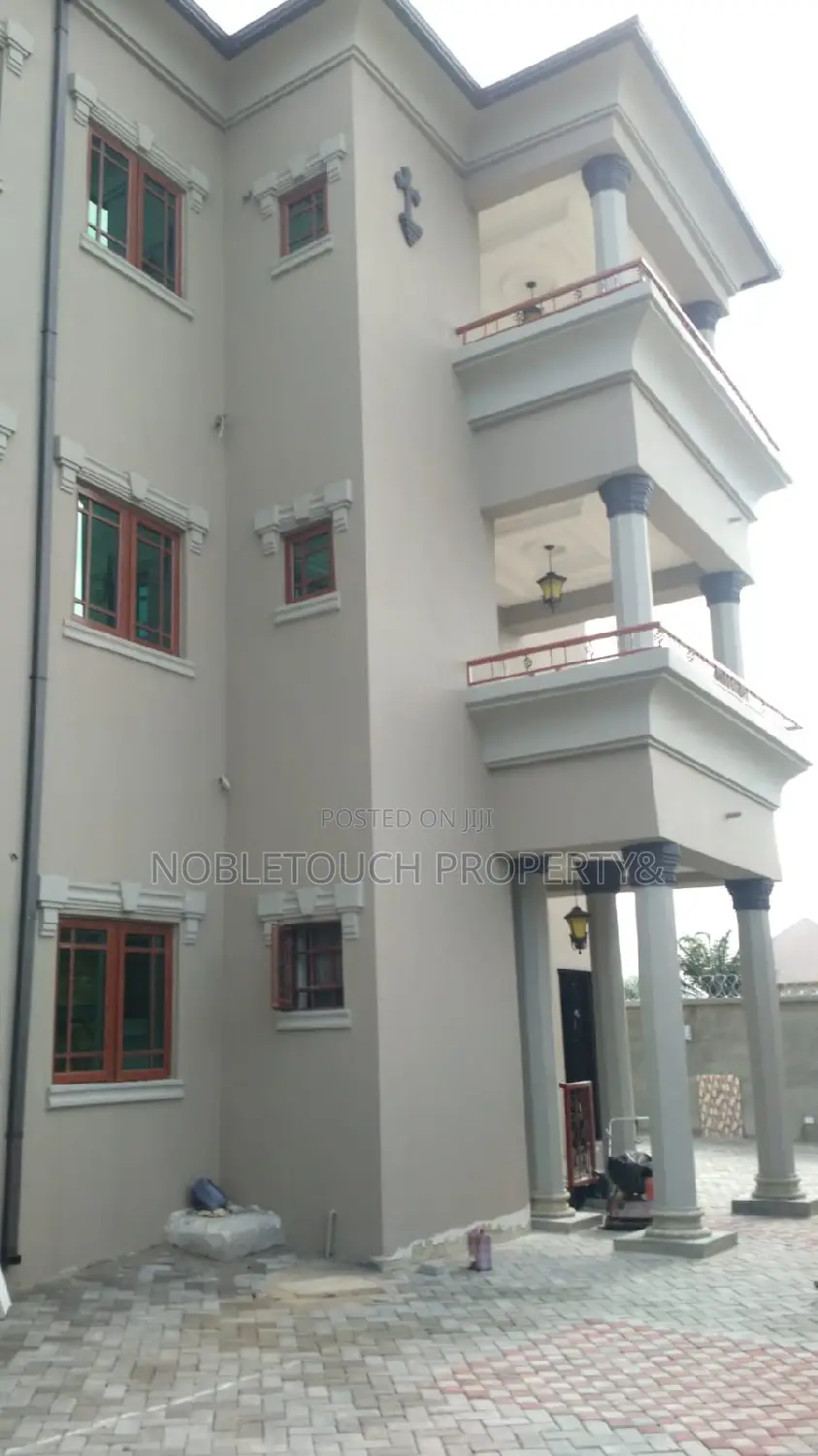 3bdrm Apartment in Ajah Lagos for sale