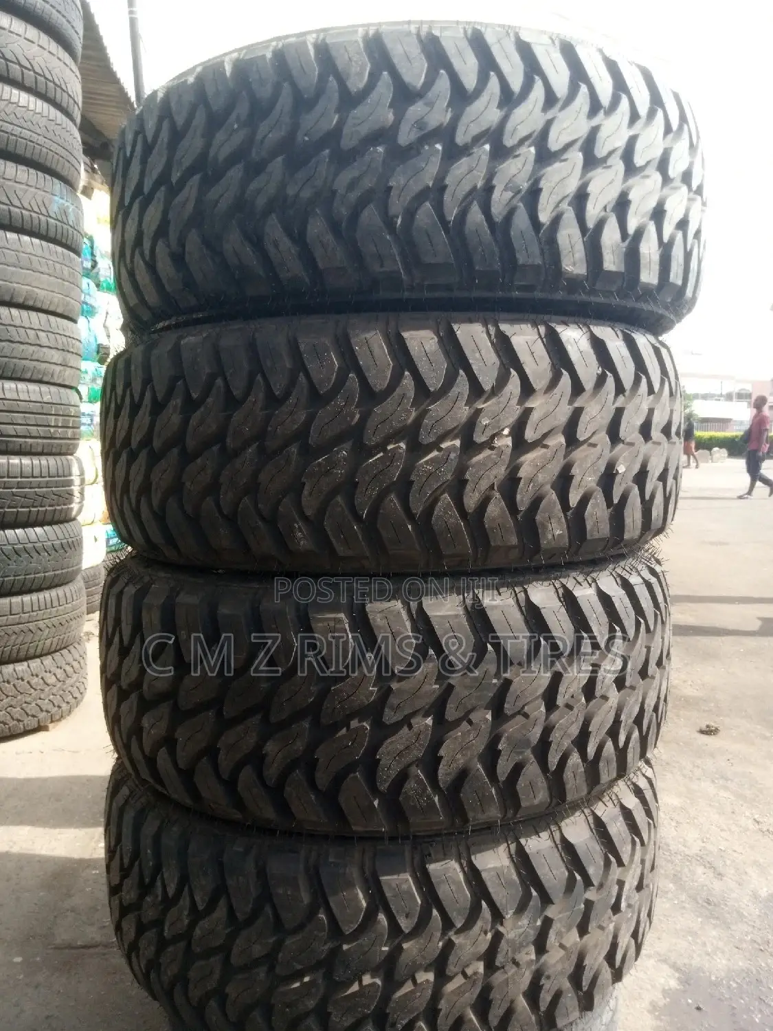 33*12.50R20 Off-Road Tire