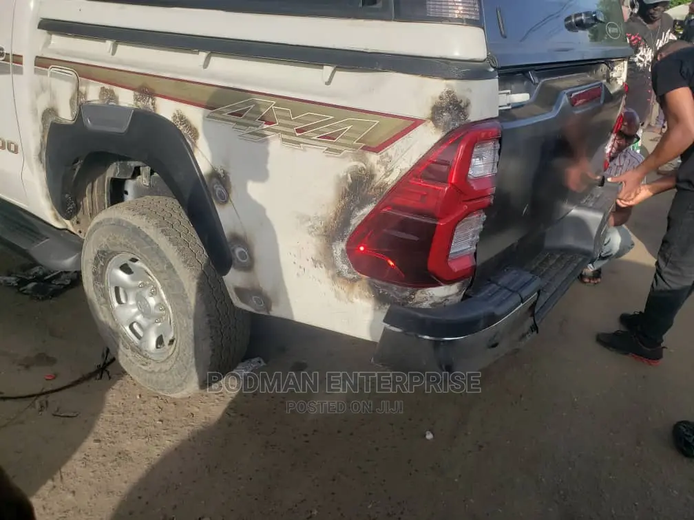 Upgrade Kit for Toyota Hilux Dubai Model ==,