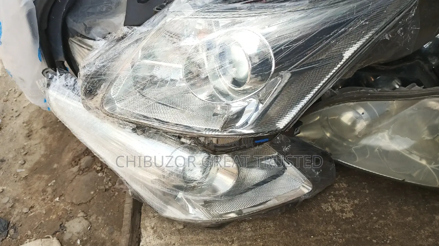 Headlamp for Avensis 2010 Highest Grade Tokunbo