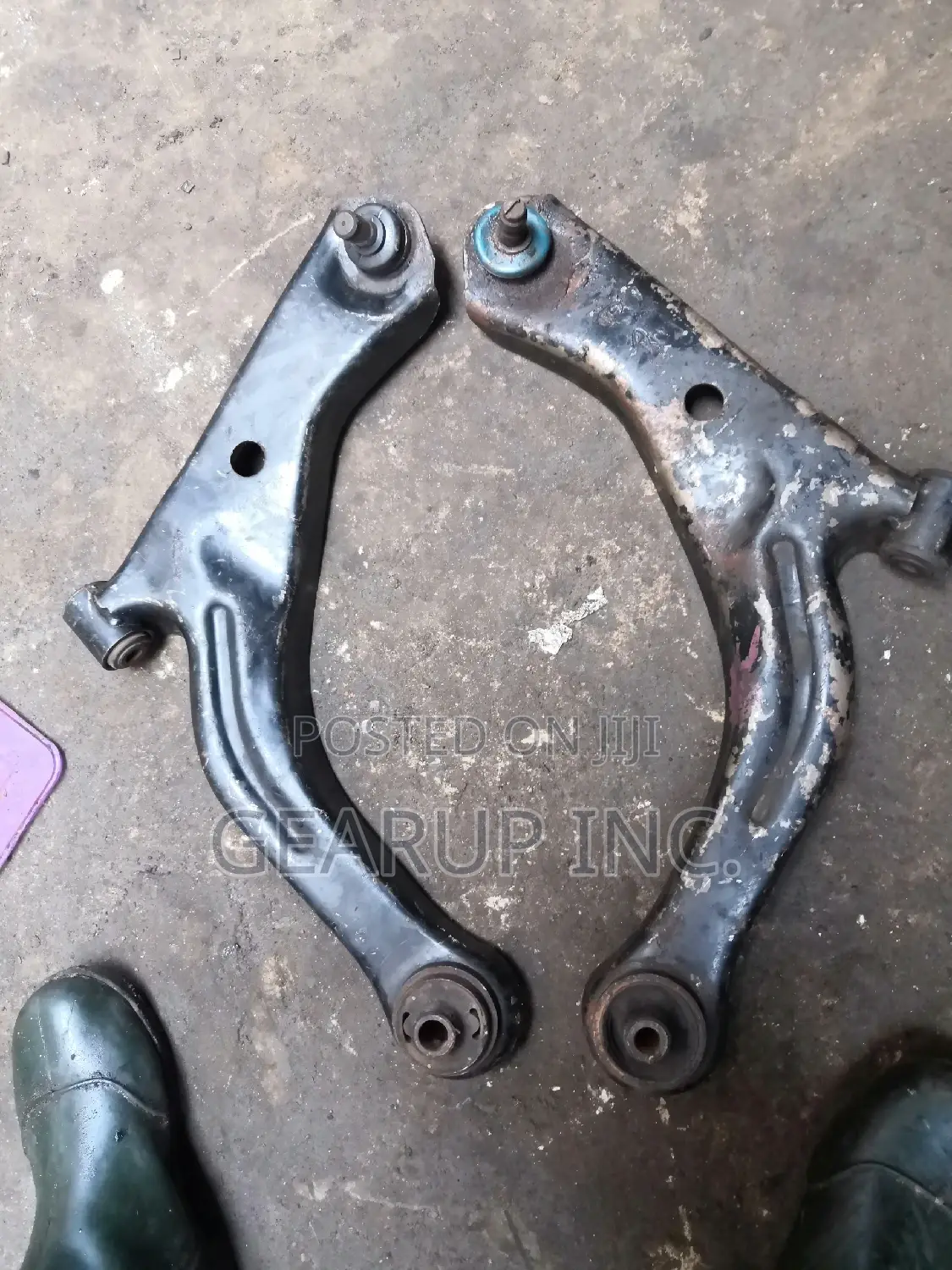 Direct Belgium Set of Lower Arms for Ford Escape