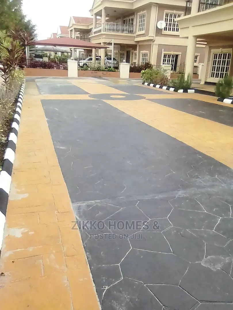 Furnished 6bdrm Duplex in Amen Estate, Eleko for sale