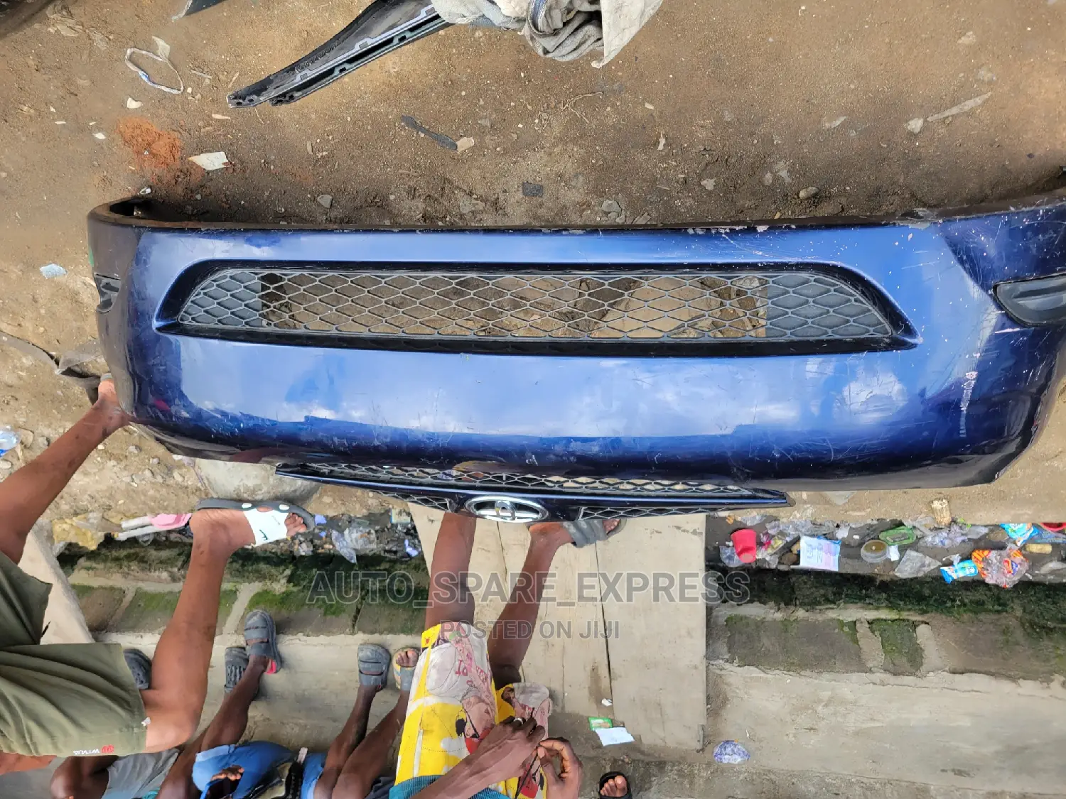 Sienna 2006 Bumper