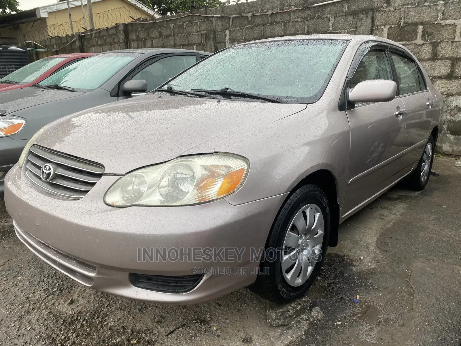 Toyota Corolla LE 2004 Gold