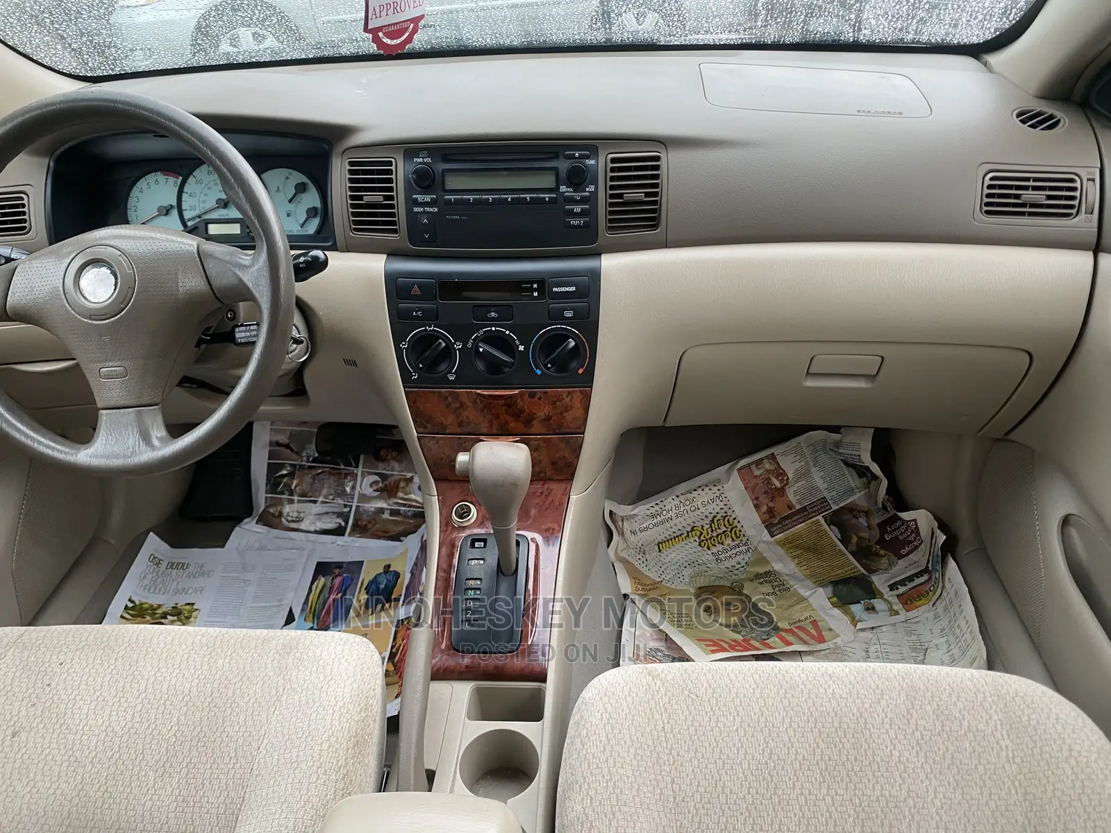 Toyota Corolla LE 2004 Gold