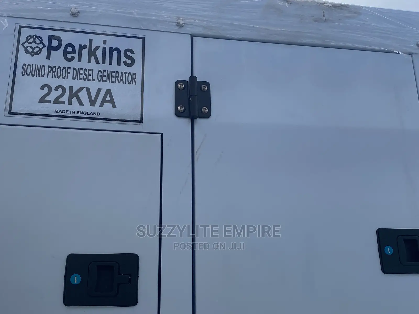 Perkins 22kva Soundproof Diesel Generator England Engine