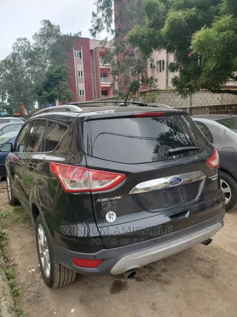 Dealer in All Kinds of Ford Motors Engines