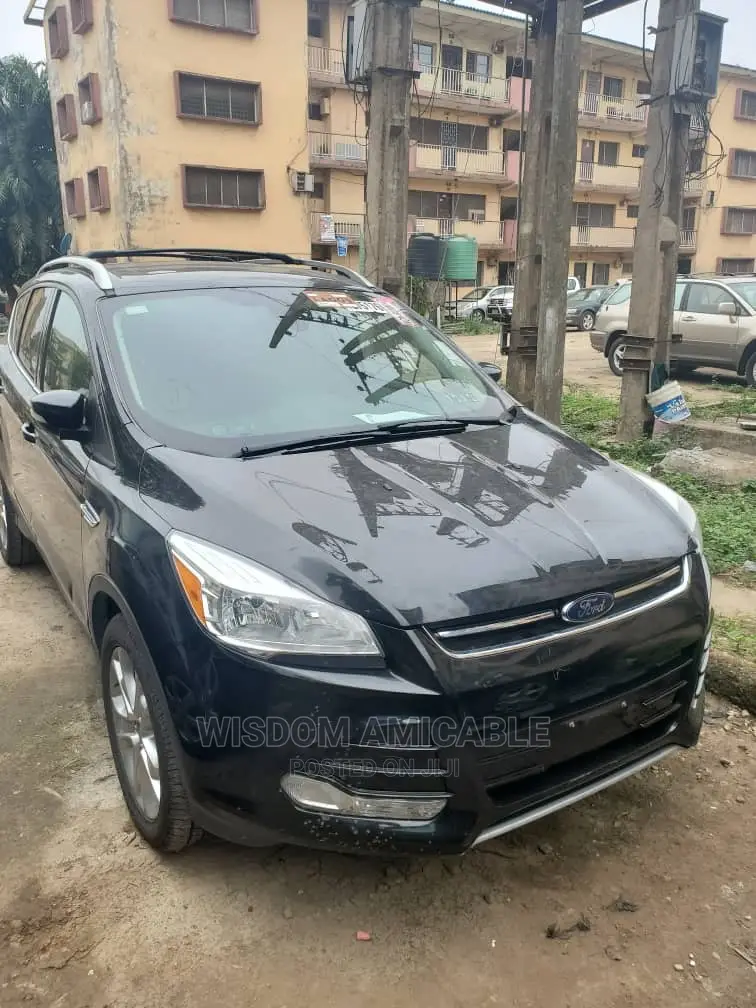 Dealer in All Kinds of Ford Motors Engines