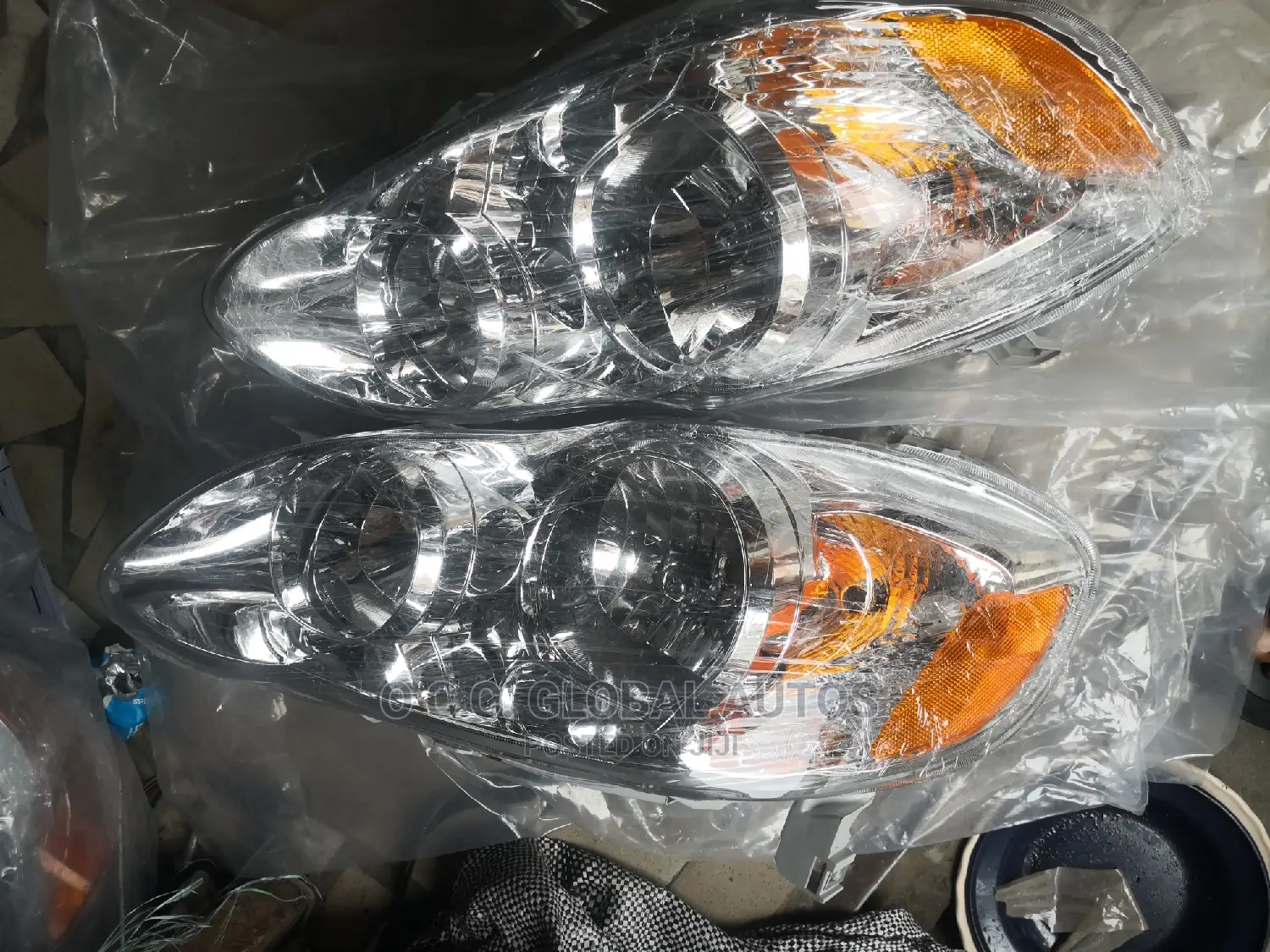 Headlamp Corolla 2005