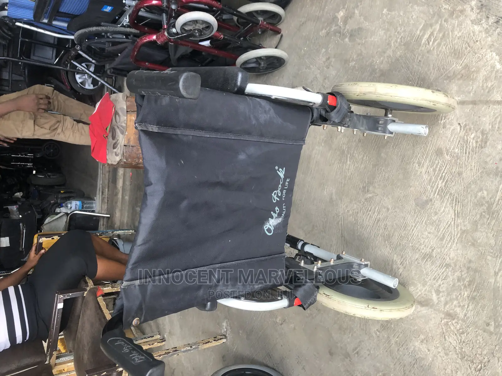 Medical Pushing Wheelchair