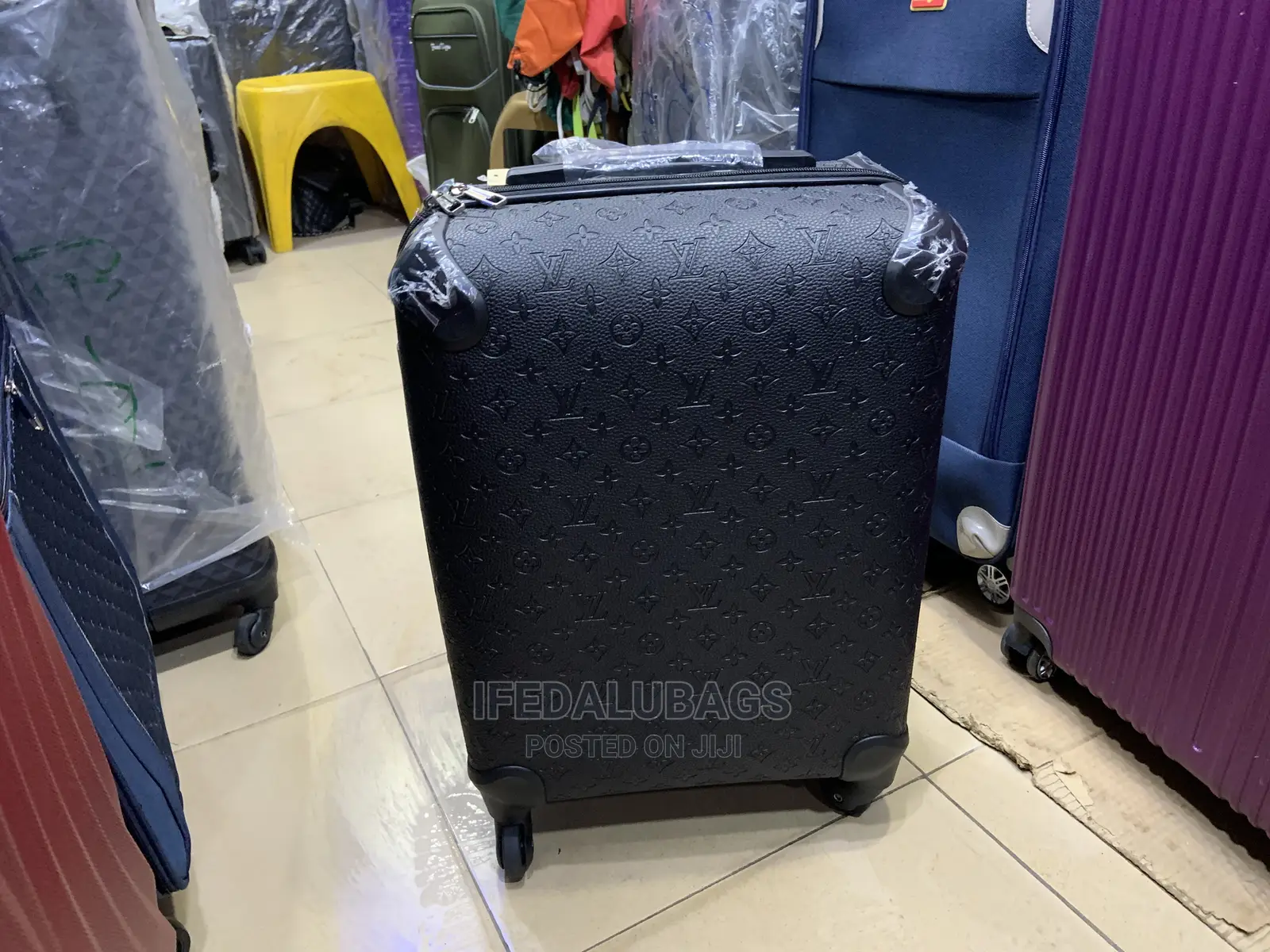 Small Size Quality Imported Louis Vuitton Traveling Box