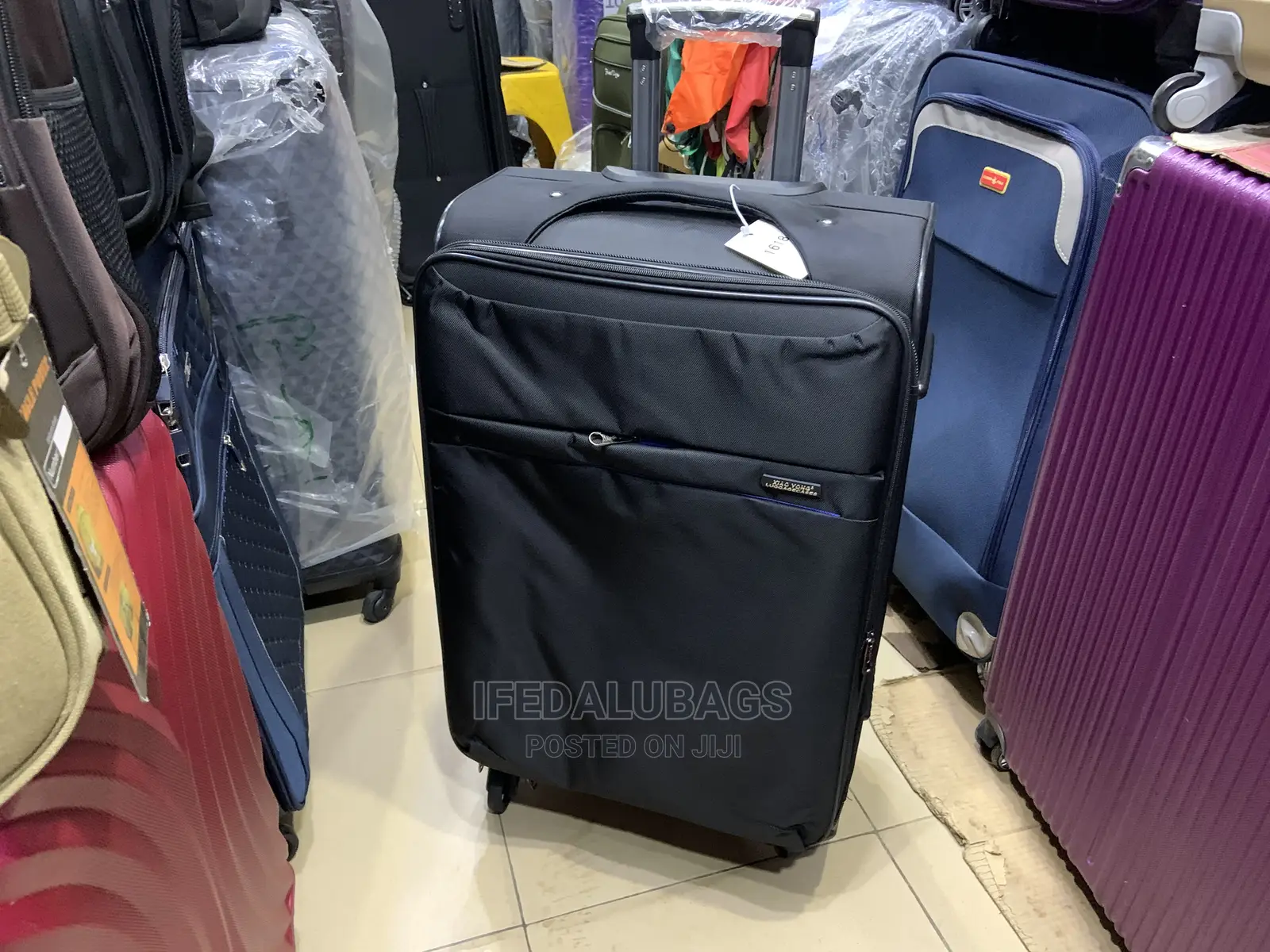 Medium Size Quality Imported Light Weight Traveling Box