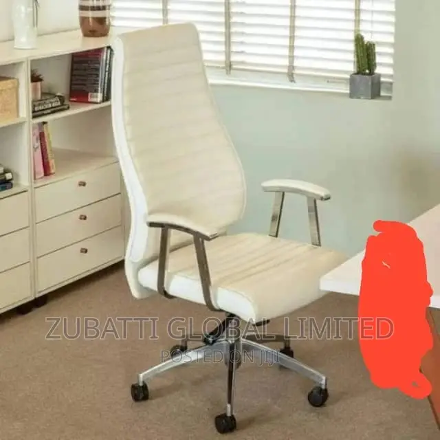 Quality Executive Adjustable Swivel Leather Office Chair.