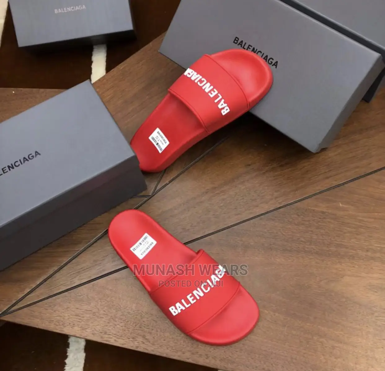 BALENCIAGA Luxury Slide