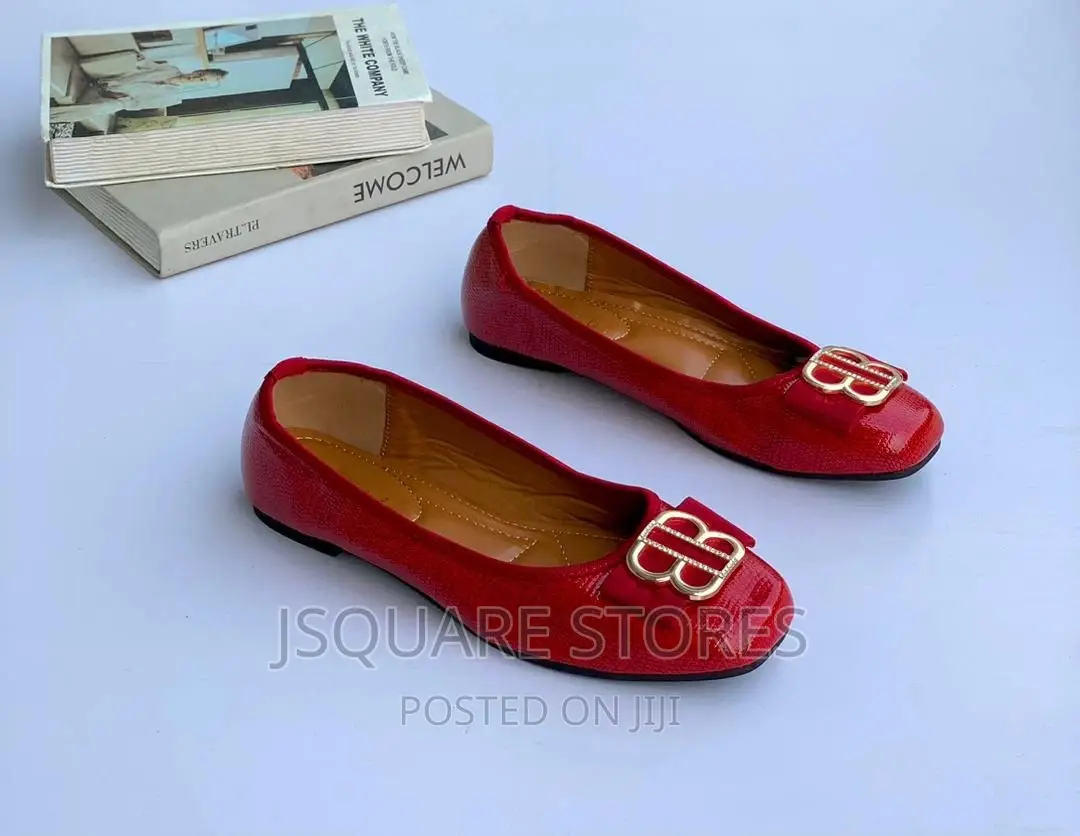 Patent Leather Flat Shoes