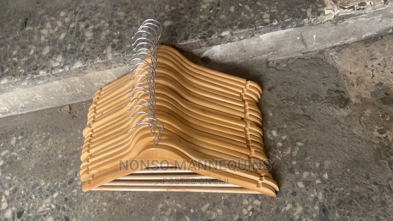 Wooden Hangers 4 Clothes