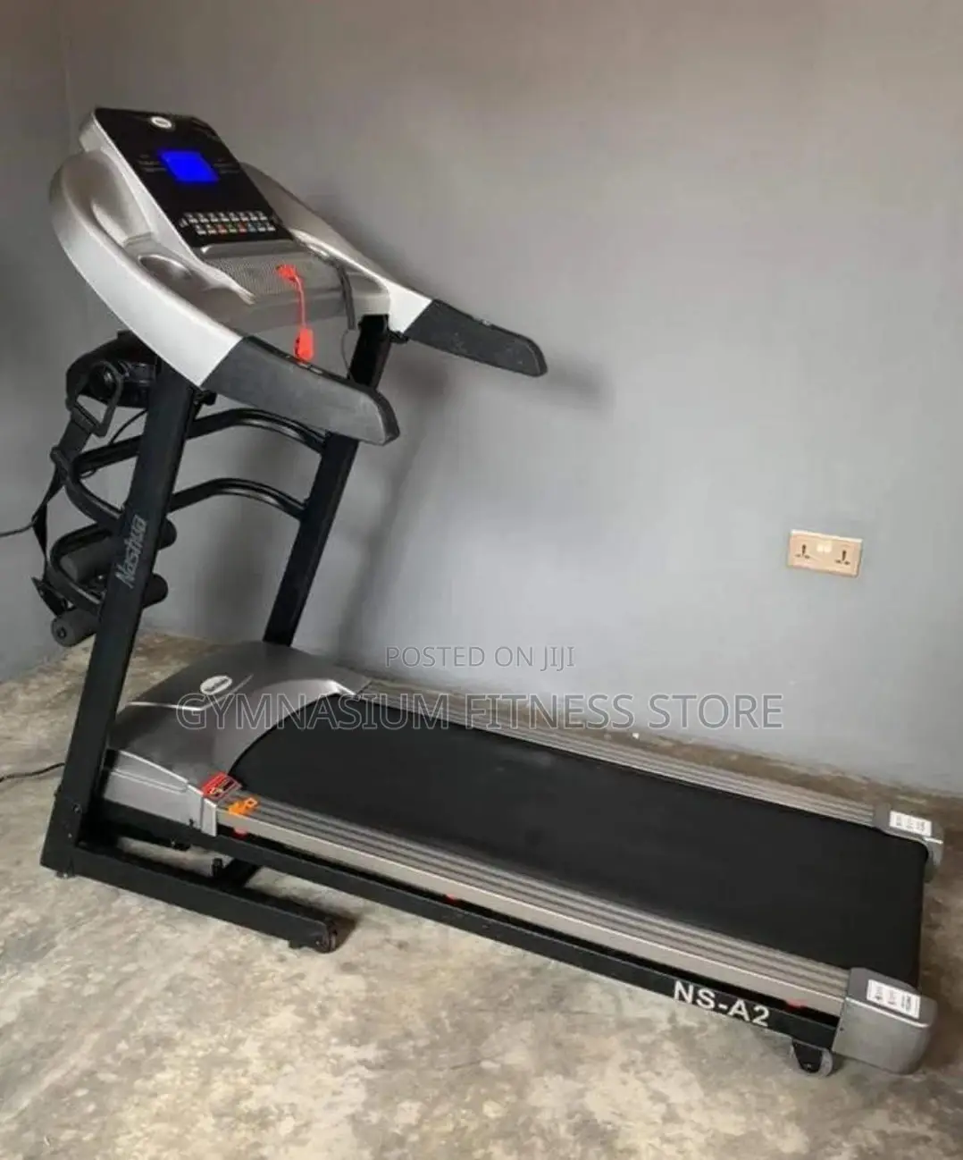 2.5hp Treadmill Ns - A2 New With Massager, Music.