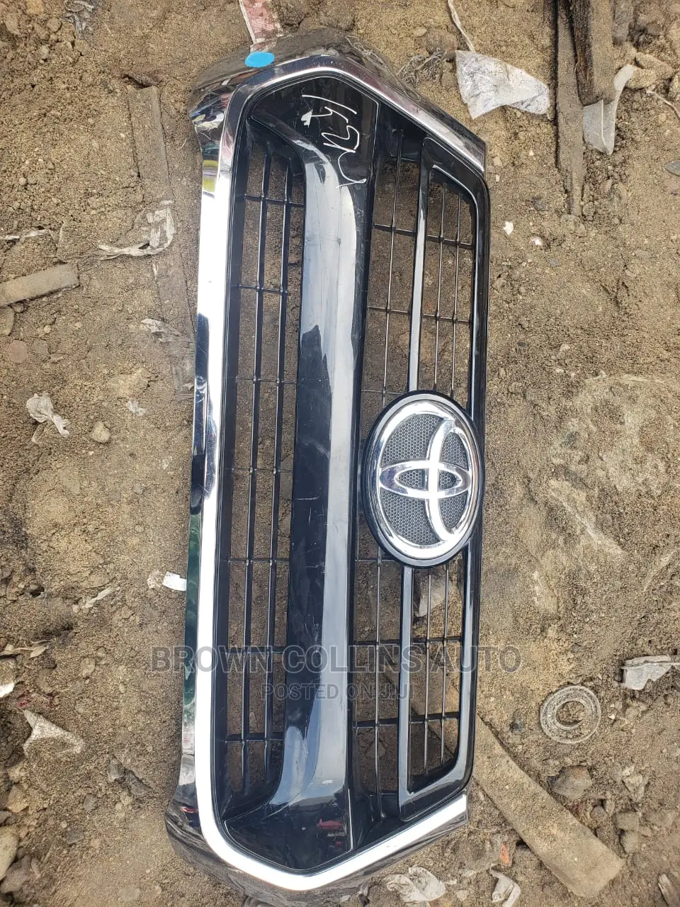 Front Grill Toyota Hilux 2020-2022 Revo