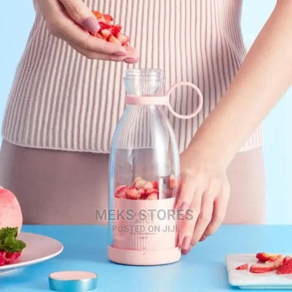 Mini Rechargeable Smoothie Maker Fruit Juicer Bottle -