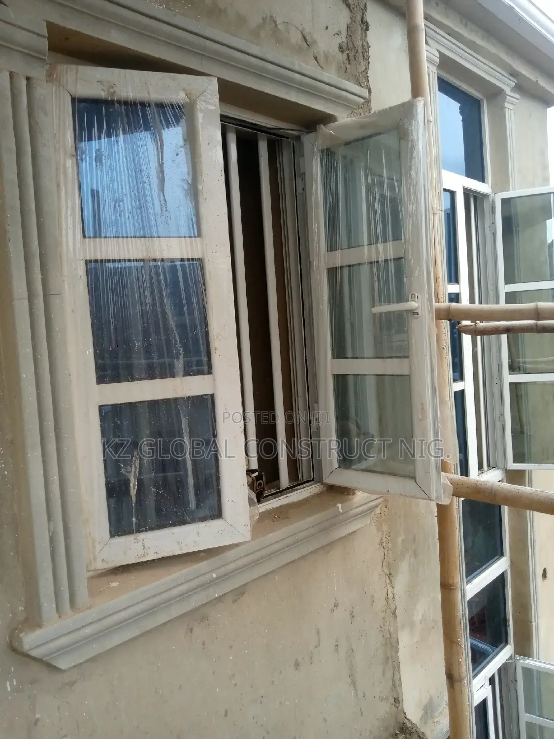 Aluminum Casement Window With Inner Burglary and Net