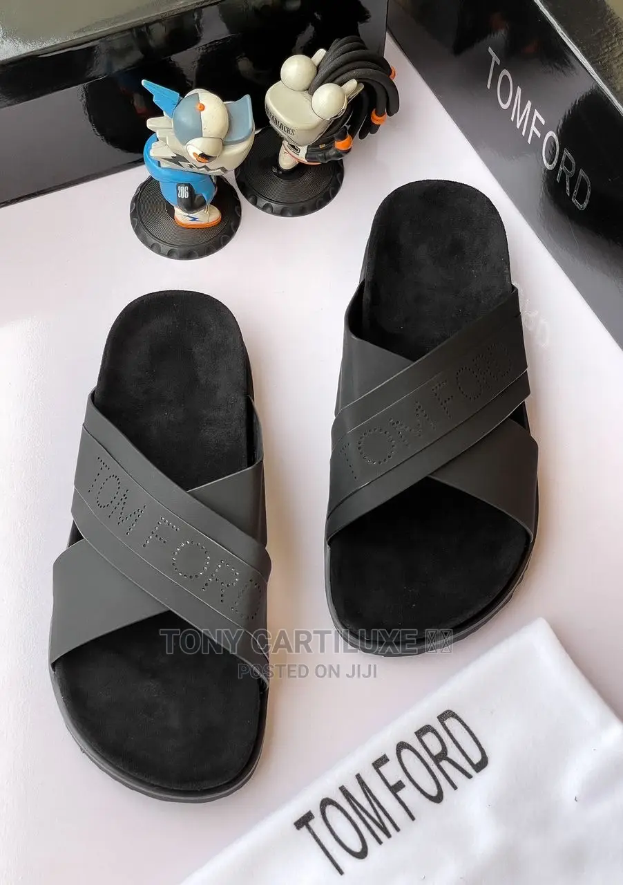 *Versace Slides*