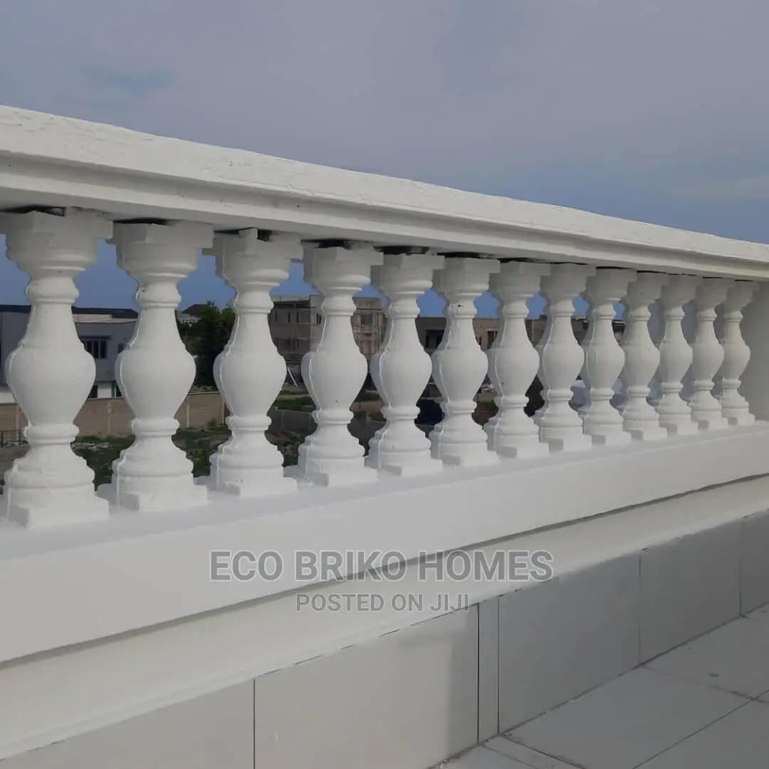 Short Roman Baluster