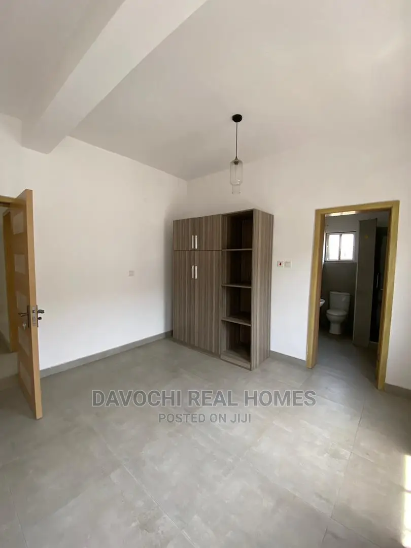 3bdrm Apartment in Ikate Lekki for rent