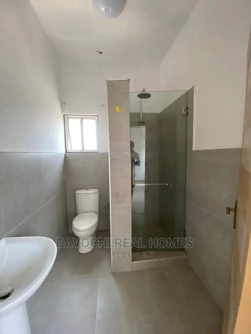 3bdrm Apartment in Ikate Lekki for rent
