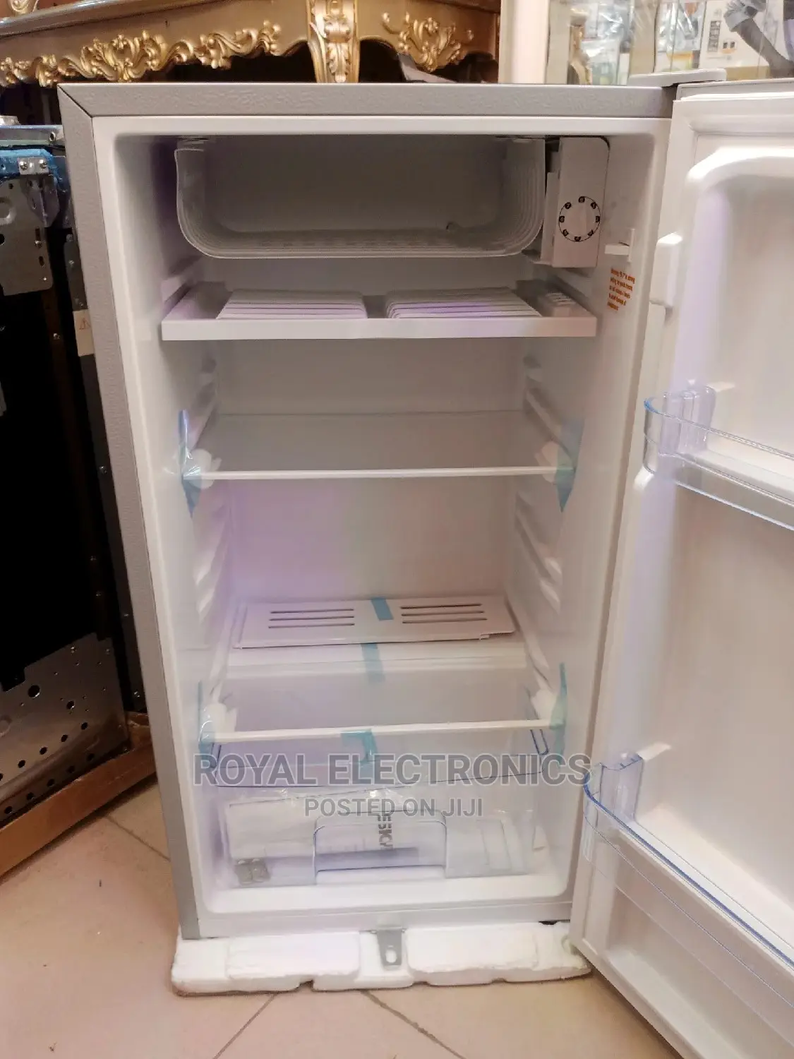 Powerful Skyrun Single Door Refrigerator