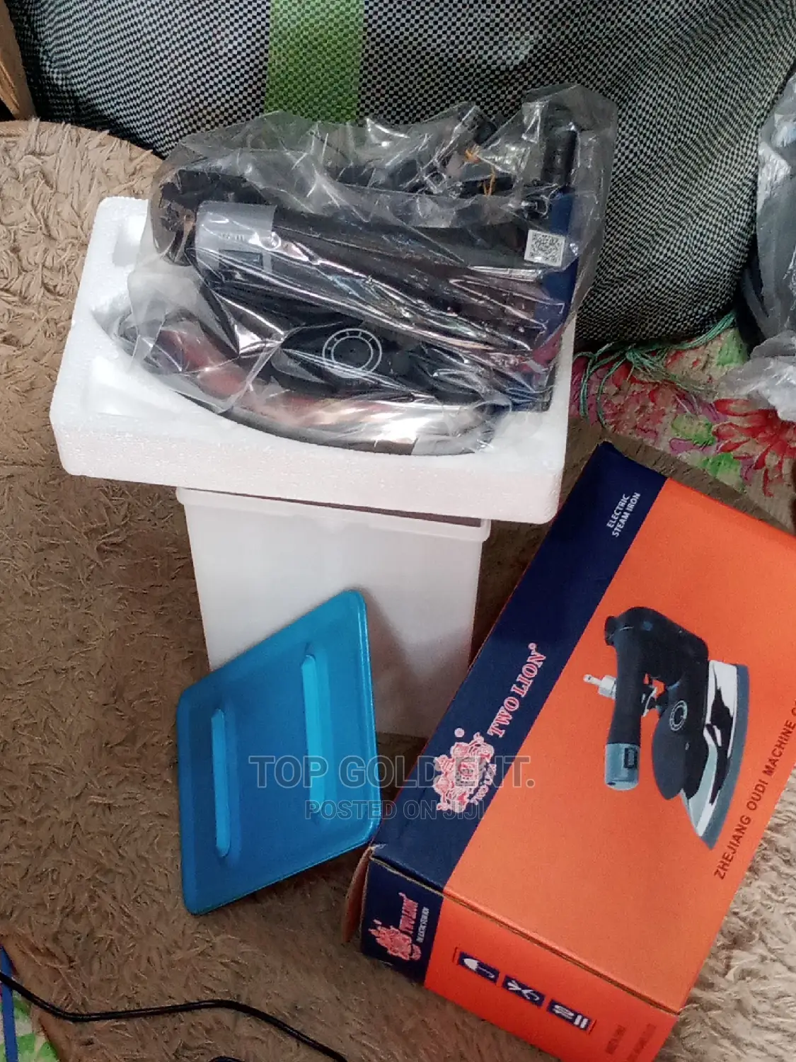 Two Lion Steam Iron