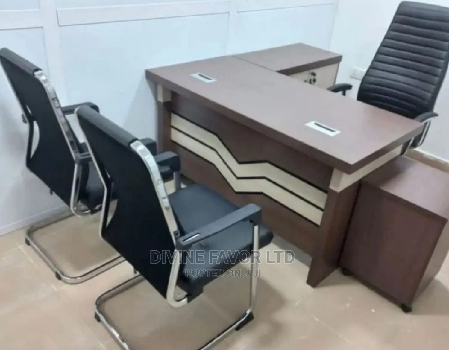 Office Table With Extension and Mobile Drawer