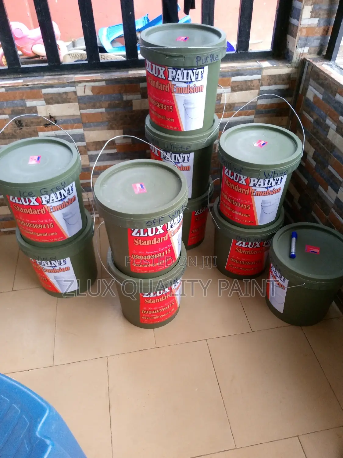 Zlux Standard Emulsion Paints